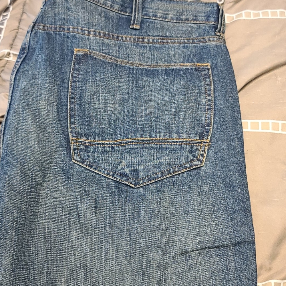 Foundry Big n Tall Jeans. 42x36